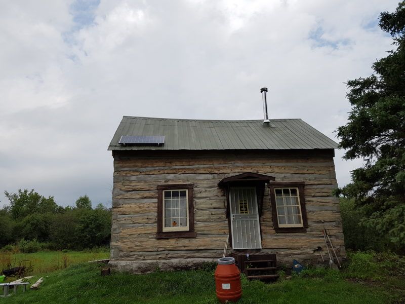 Off-grid Cottage